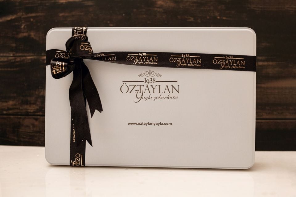 Özel Metal Kutu Karışık Lokum 750gr