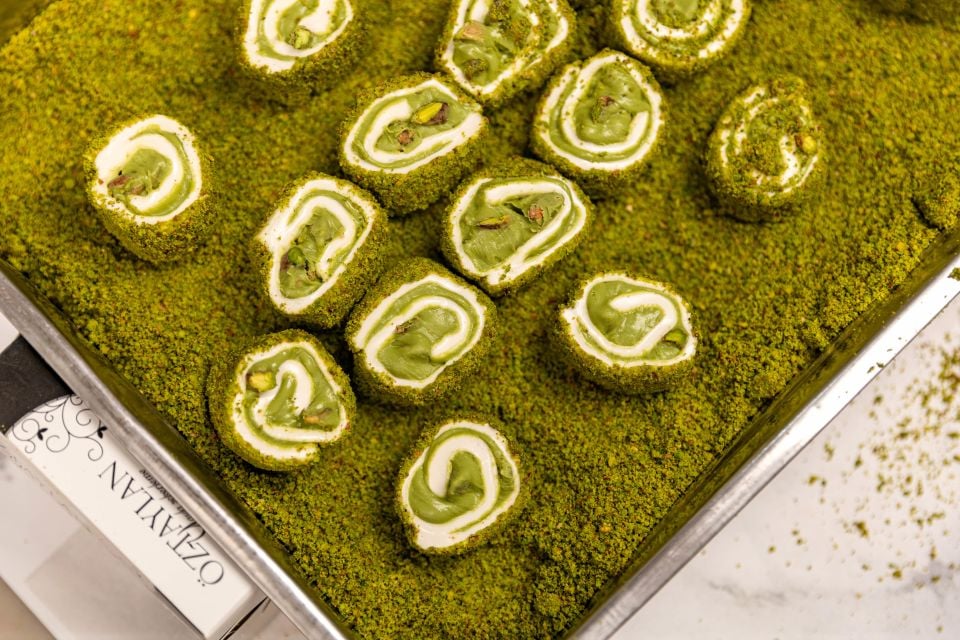 İçi Dışı Bol Antep Fıstıklı Lokum 1 Adet - 500gr