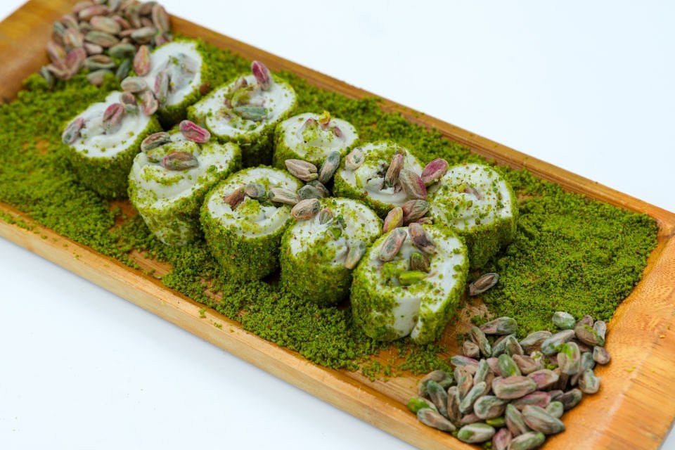 Kaymaklı Antep Fıstıklı İçi Dışı Bol Lokum 1kg