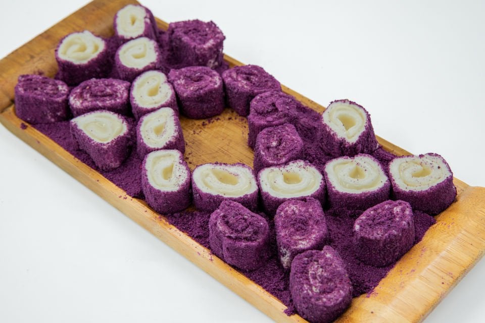 Beyaz Çİkolatalı Mor Velvetli Lokum 1kg