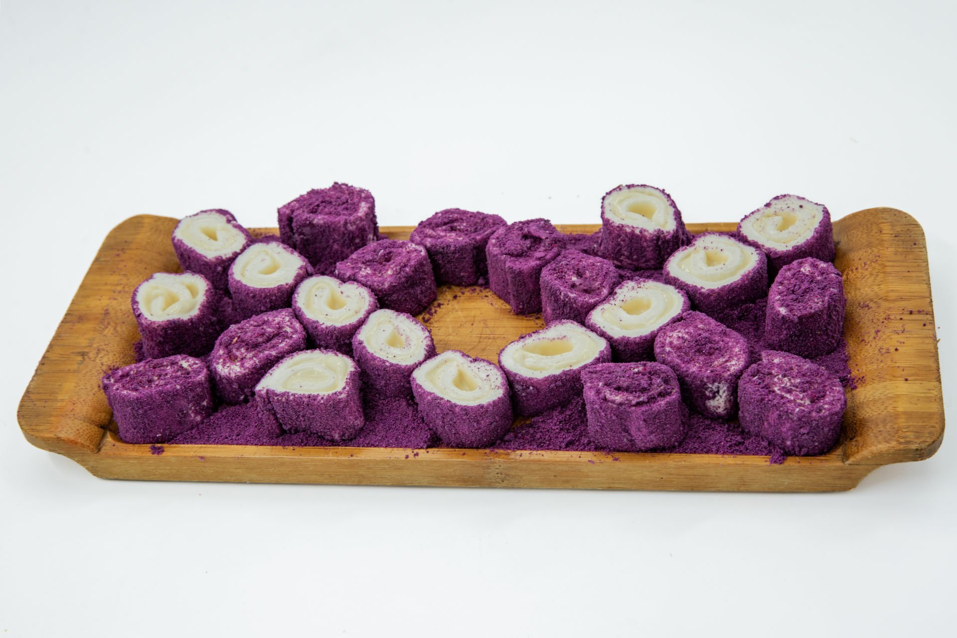 Beyaz Çİkolatalı Mor Velvetli Lokum 1kg