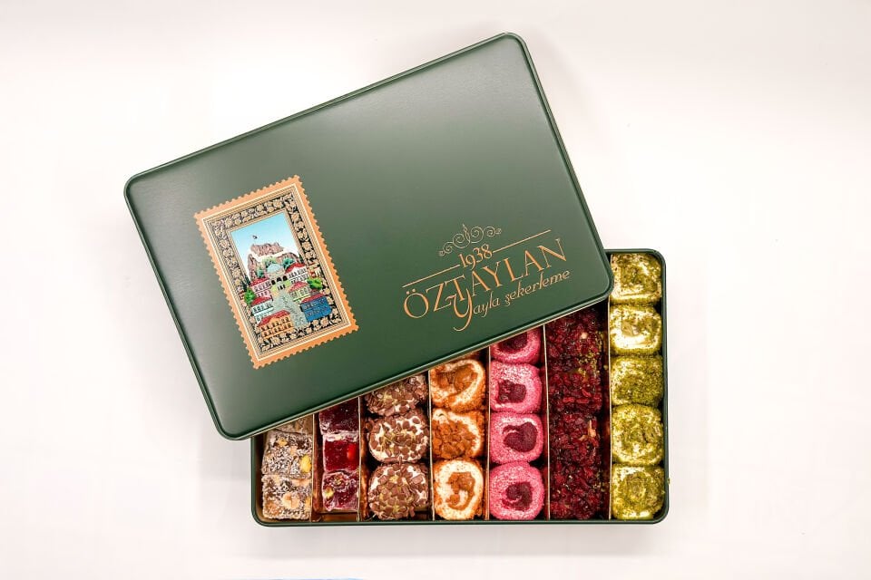 ÖZEL METAL KUTU PREMIUM KARIŞIK LOKUM (1350GR)