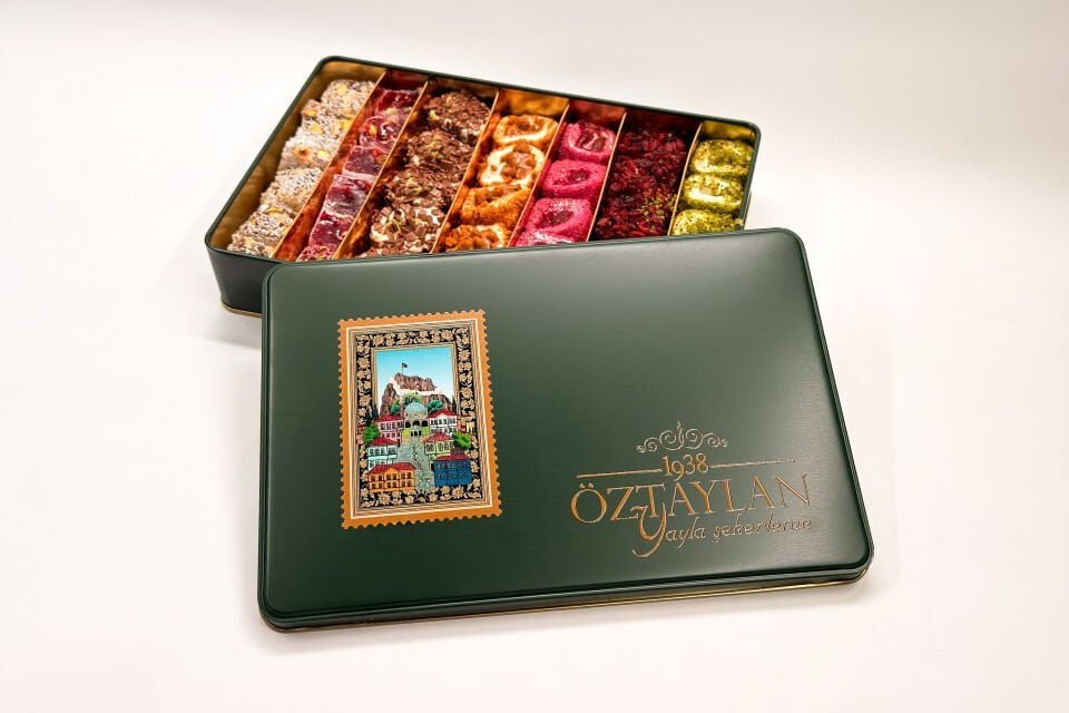 ÖZEL METAL KUTU PREMIUM KARIŞIK LOKUM (1350GR)